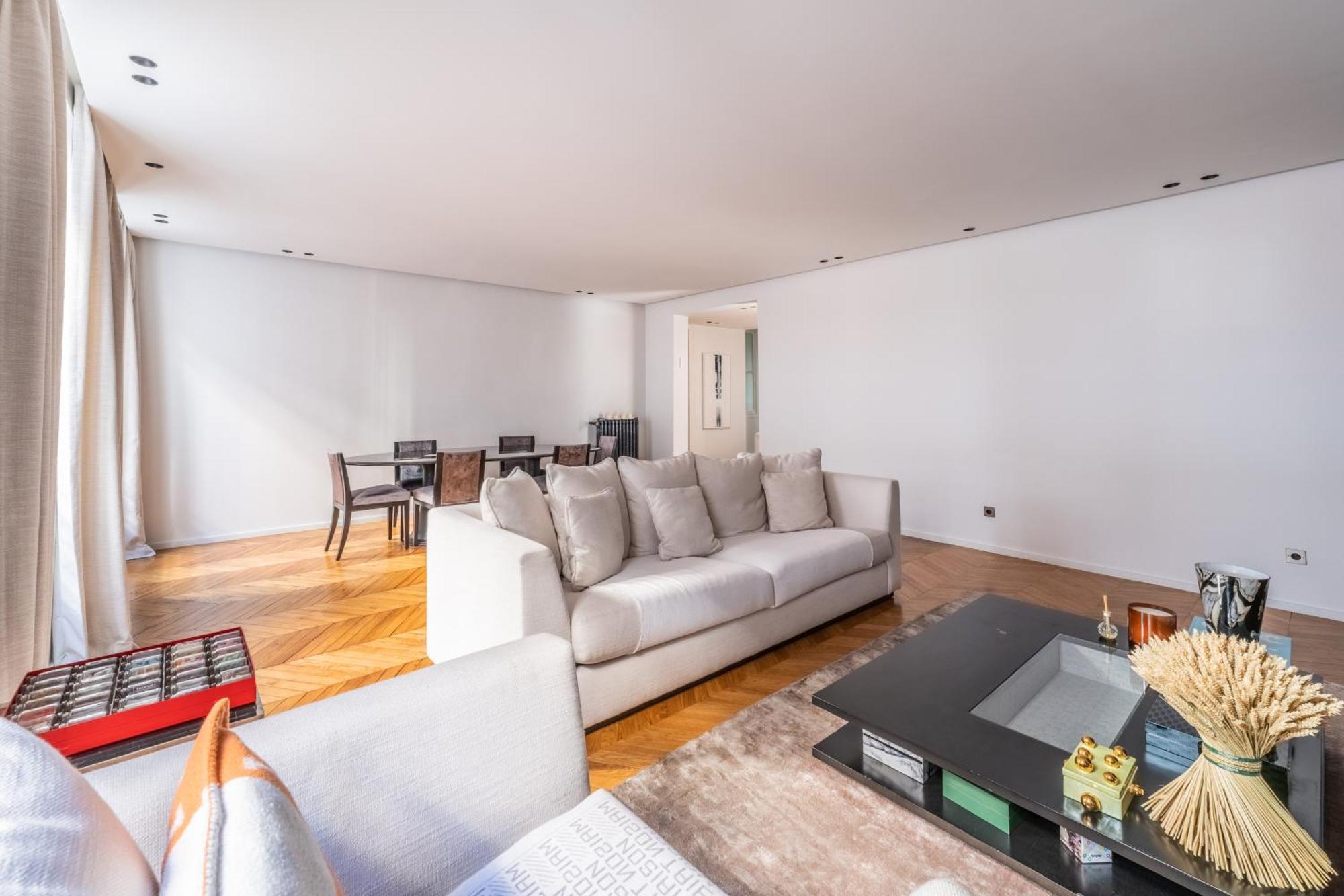 Amazing Apartment 2Bdr/6Pax Next To Champs Elysees Paris Bagian luar foto